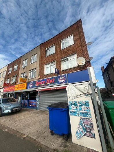 1 Bedroom Flat To Rent In Eastern Avenue, Ilford, Redbridge, IG2