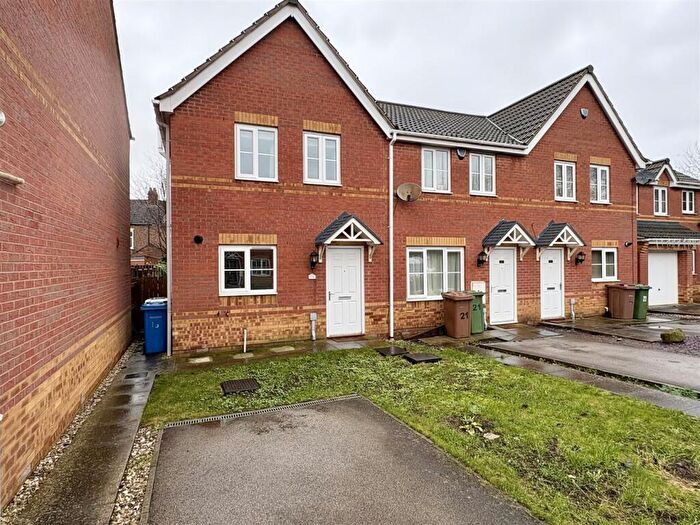 3 Bedroom End Of Terrace House To Rent In Birch Grove, Goole, DN14