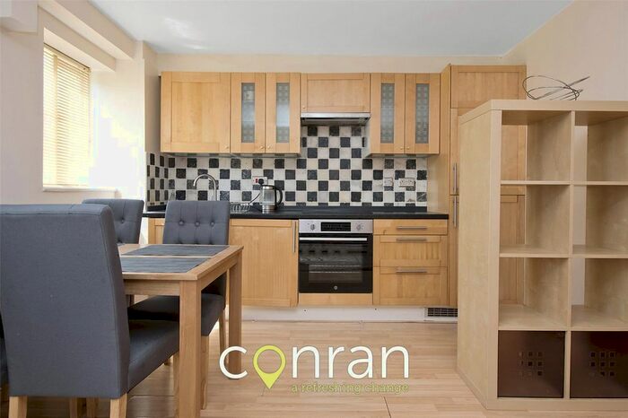 1 Bedroom Flat To Rent In Ruston Road, Woolwich, SE18