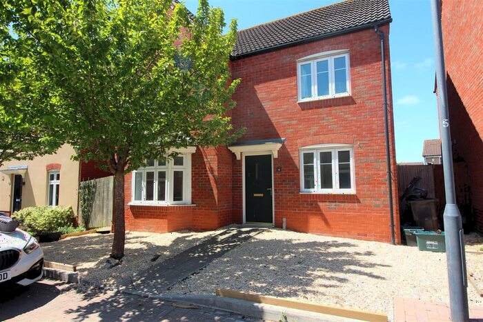 6 Bedroom Detached House To Rent In Blandamour Way, Southmead, Bristol, BS10