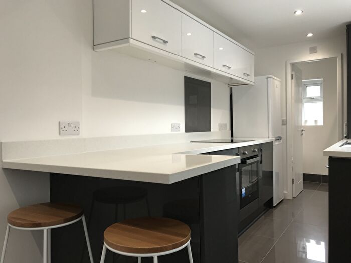 2 Bedroom Terraced House To Rent In Spacious Bed House // Aug, LN1