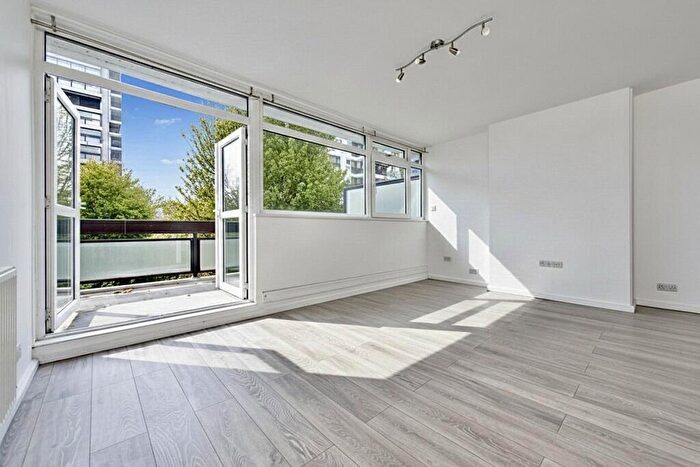 3 Bedroom Duplex For Sale In Exford Court, Bolingbroke Walk, London, SW11