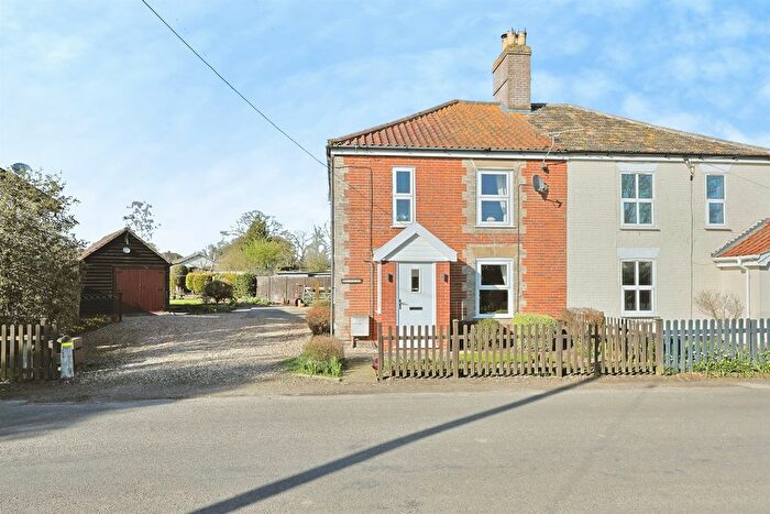2 Bedroom Cottage For Sale In Chequers Lane, Saham Toney, Thetford, IP25