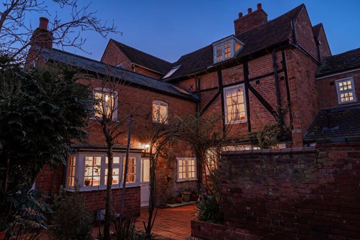 5 Bedroom Terraced House For Sale In Brook Street, Warwick, CV34