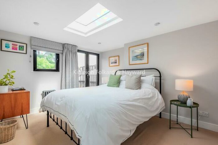 5 Bedroom House To Rent In Matham Grove London, SE22