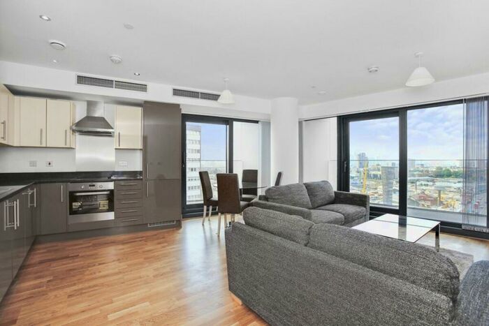 2 Bedroom Apartment To Rent In River Heights, London, E15