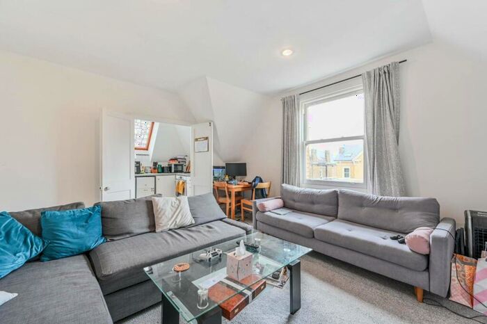 1 Bedroom Flat To Rent In Bedford Hill, Balham, London, SW12