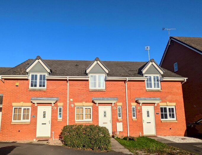 2 Bedroom Town House To Rent In Blyth Court, Castle Donington, DE74