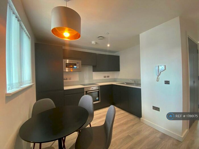 2 Bedroom Flat To Rent In Norfolk Street, Liverpool, L1