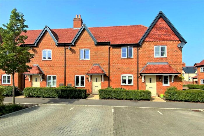 2 Bedroom Terraced House To Rent In Hazylwood, Wokingham, RG40