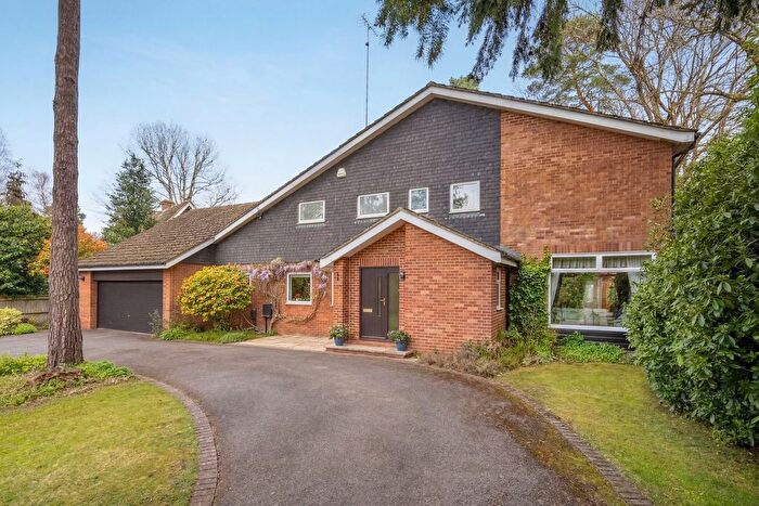 4 Bedroom Detached House For Sale In Whynstones Road, Ascot, SL5