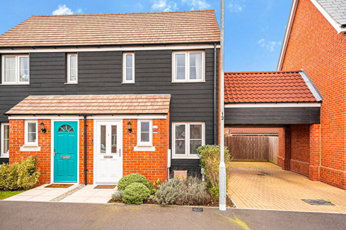 2 Bedroom Semi Detached House For Sale In Foxglove Avenue, Chelmsford, CM1