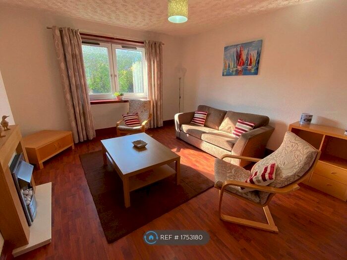 3 Bedroom Flat To Rent In Holburn Street, Aberdeen, AB10