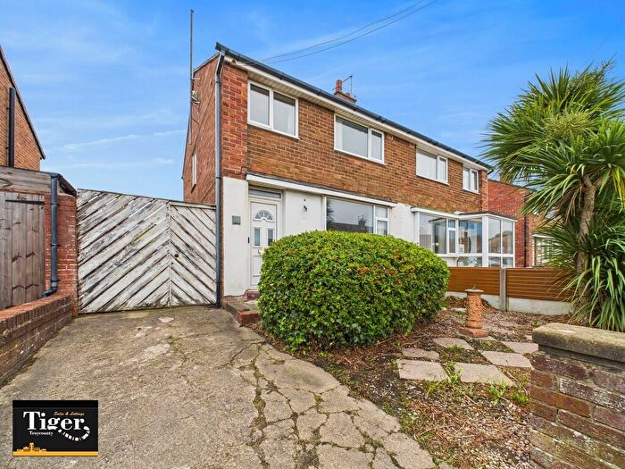 3 Bedroom Semi-Detached House For Sale In Holbeck Avenue, Blackpool, FY4