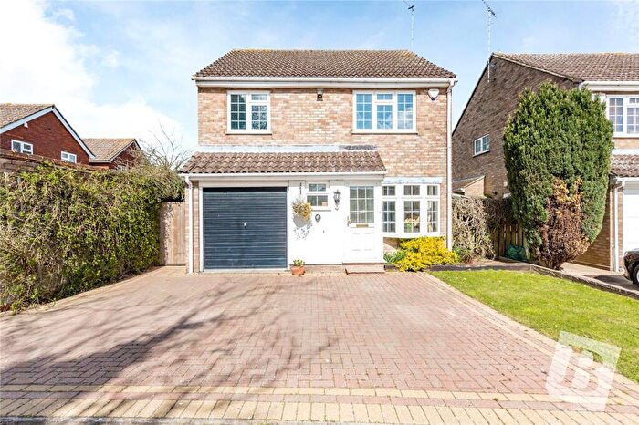 4 Bedroom Detached House For Sale In Stocksfield, Kelvedon Hatch, Brentwood, Essex, CM15