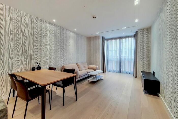 2 Bedroom Flat To Rent In Lincoln Square, Portugal Street, London, WC2A
