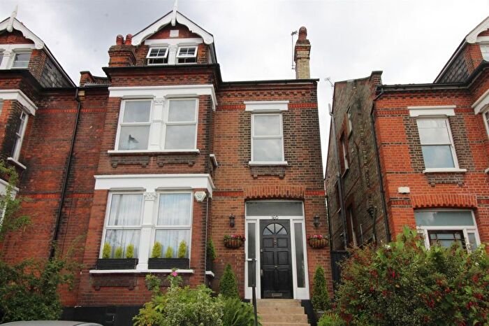 1 Bedroom Flat To Rent In Regents Park Road, London, N3