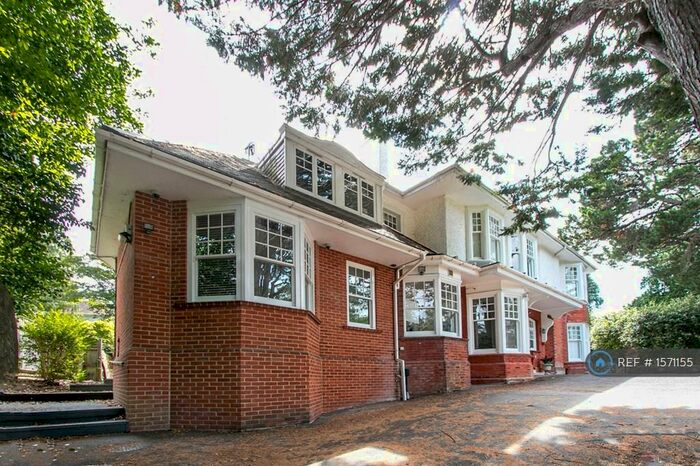 2 Bedroom Flat To Rent In West Overcliff Drive, Bournemouth, BH4