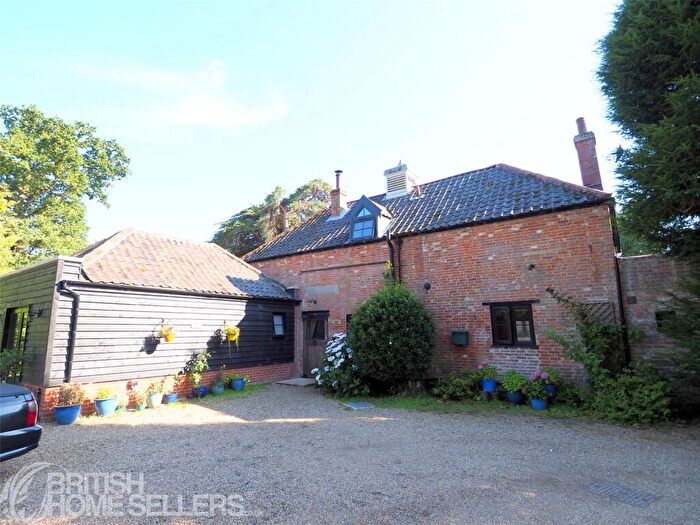3 Bedroom Garage / Parking For Sale In Yoxford, Saxmundham, Suffolk, IP17
