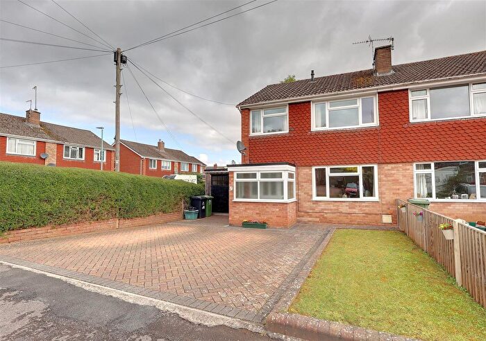 3 Bedroom Semi Detached House For Sale In Knights Crescent, Newent, GL18