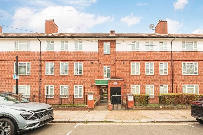 Studio For Sale In Anselm Road, Fulham, SW6