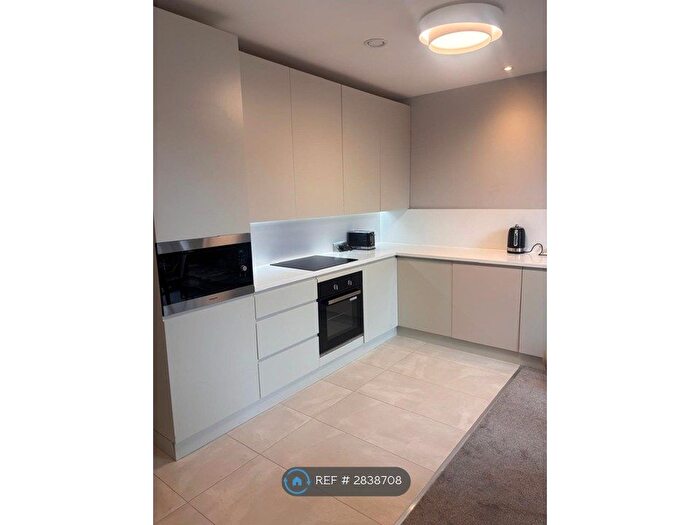 1 Bedroom Flat To Rent In Churchill Way, Macclesfield, SK11