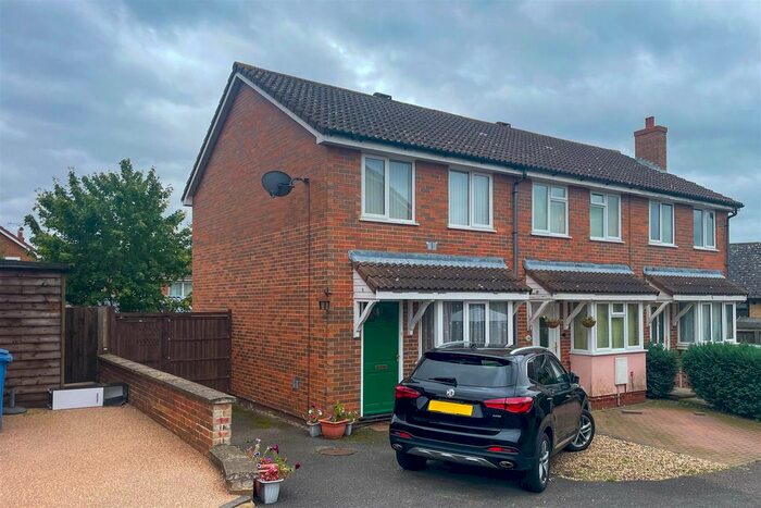 2 Bedroom End Of Terrace House To Rent In Bourchier Close, Hadleigh, Ipswich, Suffolk, IP7
