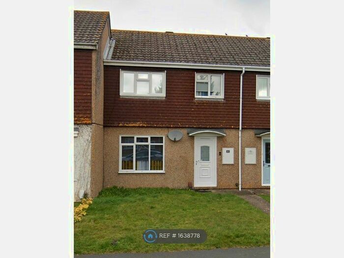 3 Bedroom Terraced House To Rent In Moore Crescent, Netley Abbey, Southampton, SO31