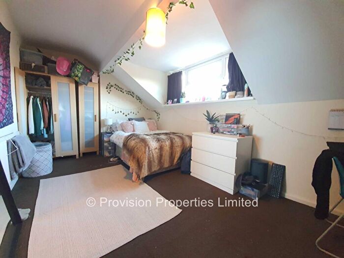 6 Bedroom End Of Terrace House To Rent In Woodsley Road, Hyde Park, Leeds, LS3