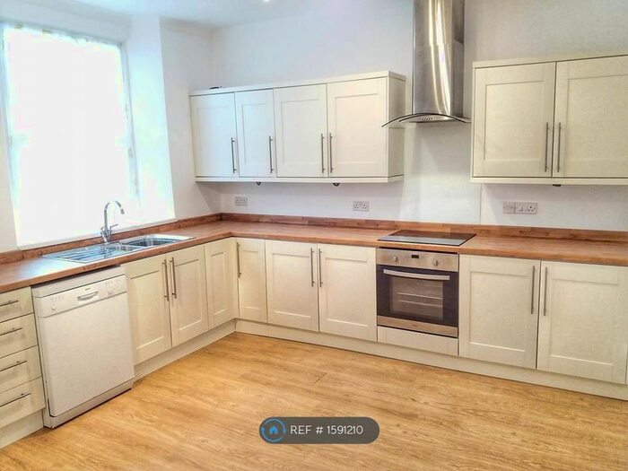 3 Bedroom Terraced House To Rent In St. Edmunds Road, Torquay, TQ1