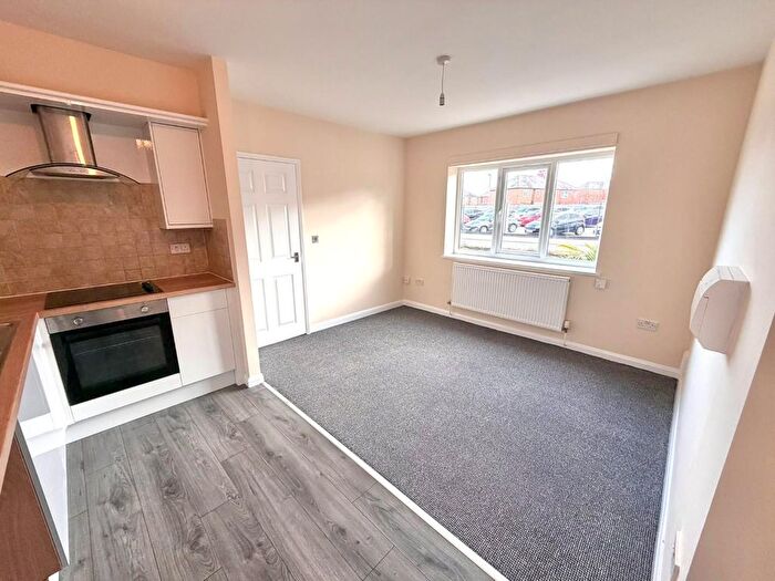 1 Bedroom Property To Rent In Weeland Road, Knottingley, WF11