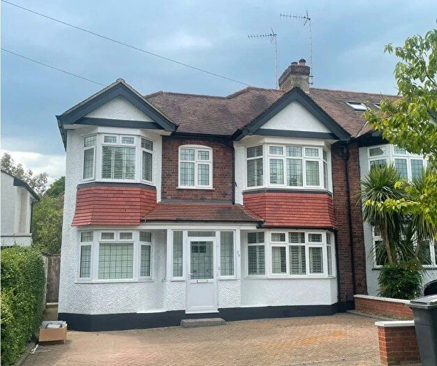 5 Bedroom Detached House To Rent In Gresham Avenue, London, N20
