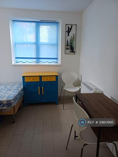 1 Bedroom Flat To Rent In Woodchurch Lane, Birkenhead, CH42