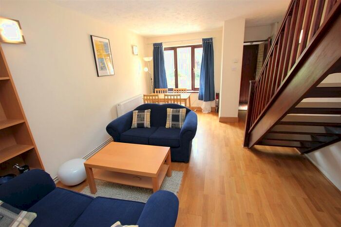 2 Bedroom Semi-Detached House To Rent In President Drive, London, E1W