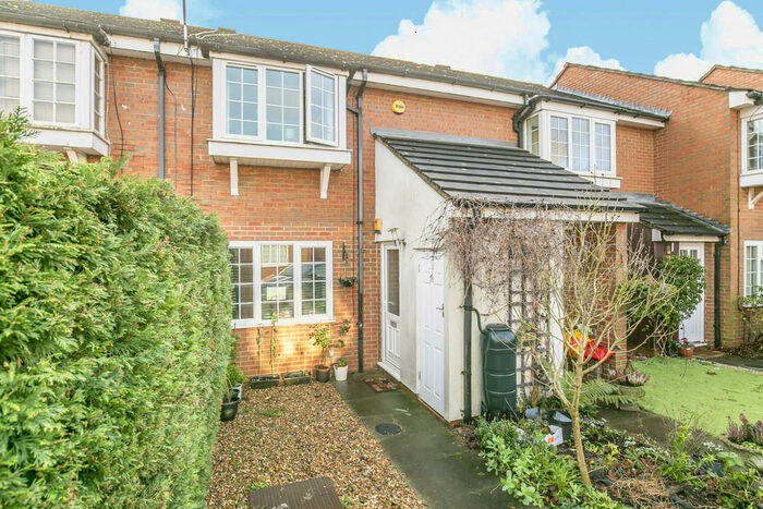 2 Bedroom Apartment To Rent In Ryder Close, Hertford, SG13