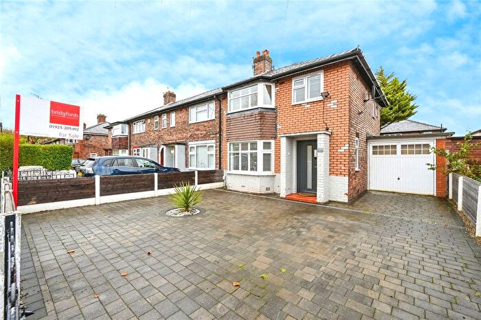 4 Bedroom End Terrace House For Sale In Longshaw Street, Warrington, Cheshire, WA5