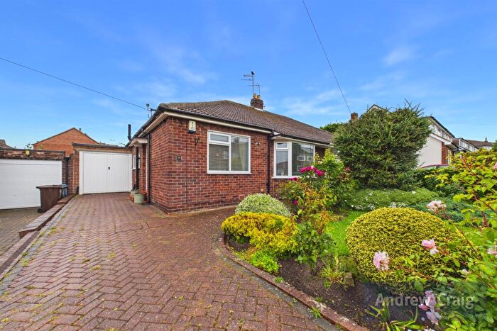 2 Bedroom Bungalow For Sale In South Bend, Brunton Park, NE3