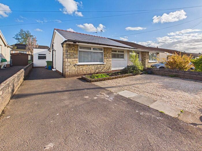 3 Bedroom Semi Detached Bungalow For Sale In Heol Mabon, Cardiff, CF14