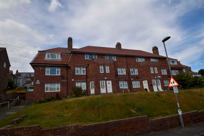 3 Bedroom Maisonette To Rent In Longwestgate, Scarborough, North Yorkshire YO11