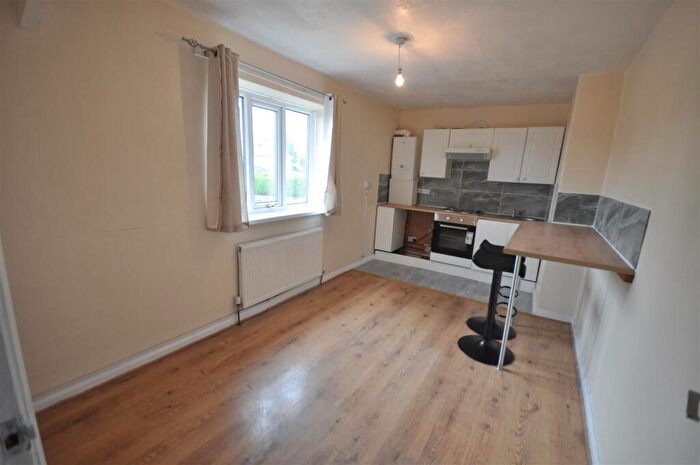 2 Bedroom Apartment To Rent In St. Peters Road, Doncaster, DN4