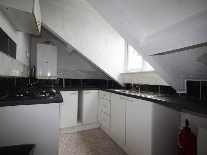 1 Bedroom Flat To Rent In Great Horton Road, , Bradford, BD7
