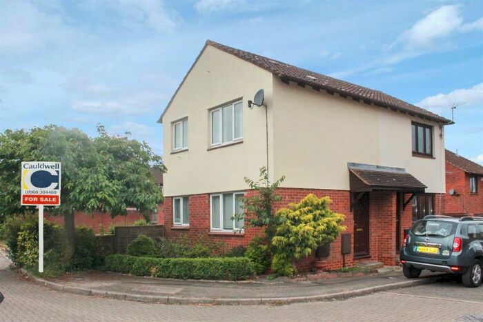 1 Bedroom Detached House To Rent In Simonsbath, Furzton, MK4