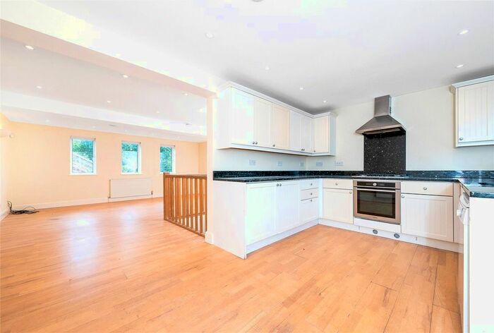 2 Bedroom Terraced House To Rent In Harefield Mews, London, SE4