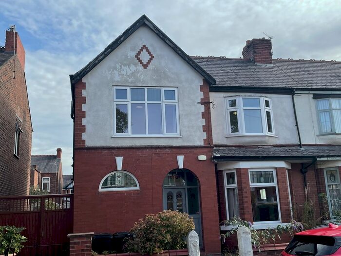 4 Bedroom Semi-Detached House To Rent In Auburn Road, Manchester, M16