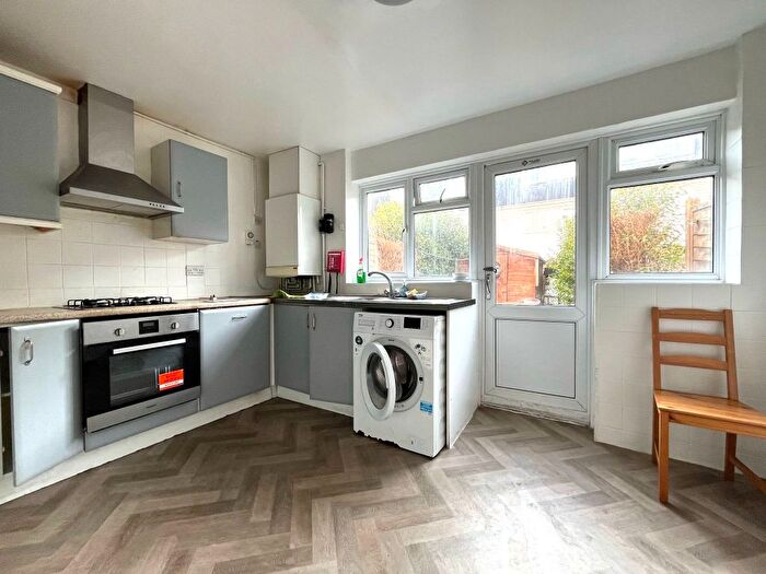 5 Bedroom Terraced House To Rent In Croombs Road, London, E16