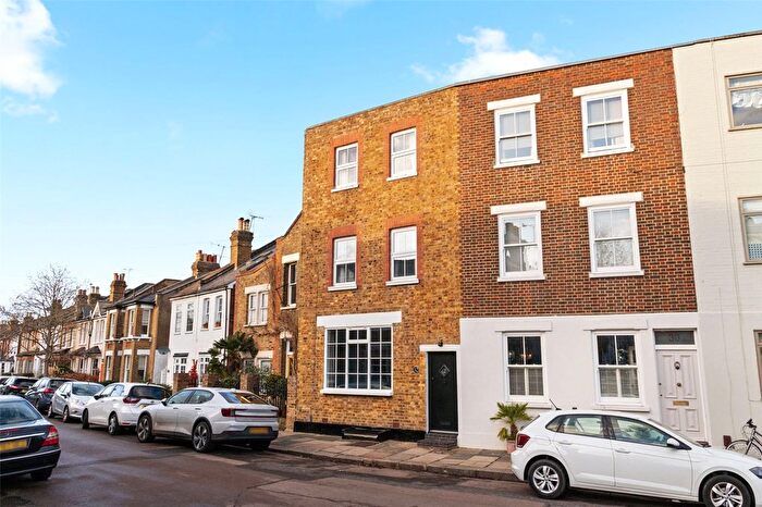 4 Bedroom End Terrace House For Sale In Wick Road, Teddington, TW11