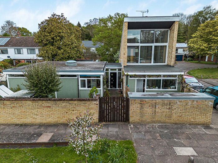 4 Bedroom Detached House For Sale In Courtyards, Little Shelford, CB22