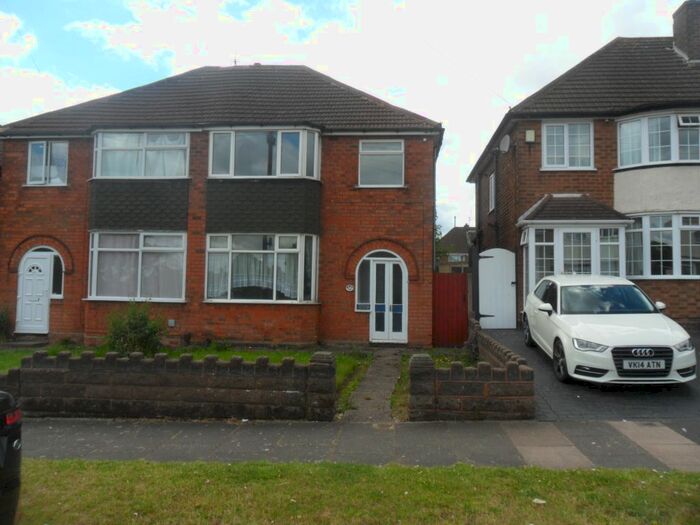3 Bedroom Semi-Detached House To Rent In Glenmead Road, Great Barr, Birmingham, B44