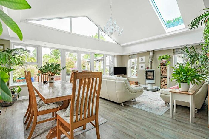 3 Bedroom Detached Bungalow For Sale In Brightwell Upperton, Watlington, OX49