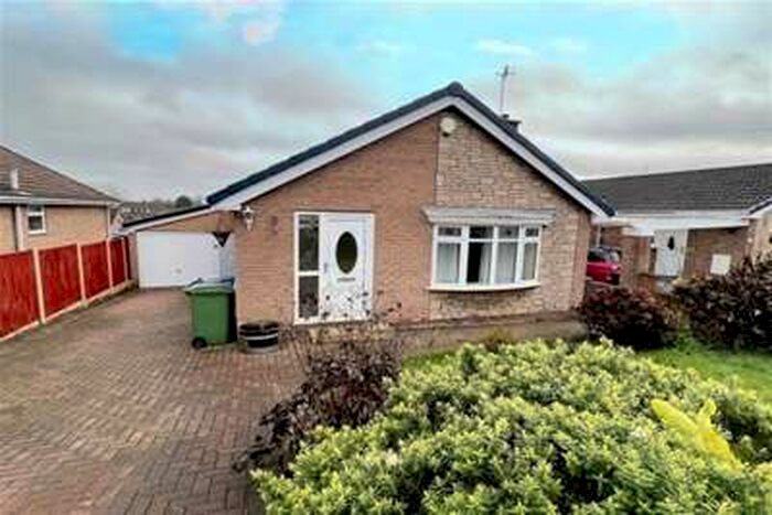 3 Bedroom Bungalow To Rent In Clarendon Road, Inkersall, S43
